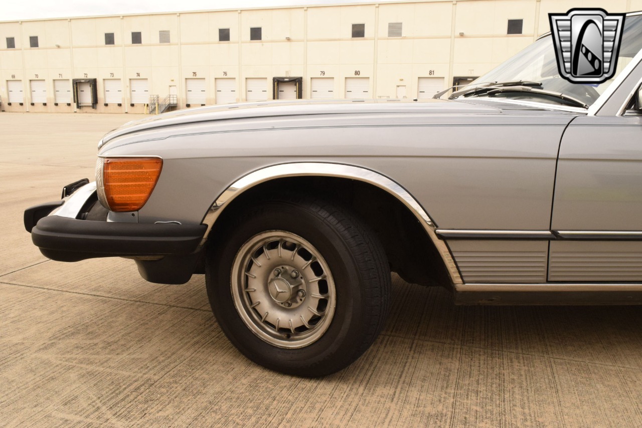 1982 Mercedes-Benz 380SL 70