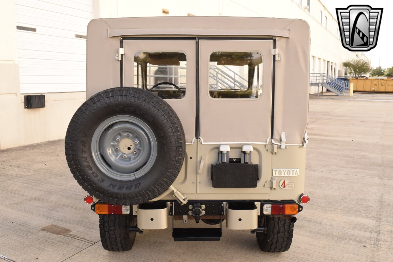 1978 Toyota FJ Cruiser 37