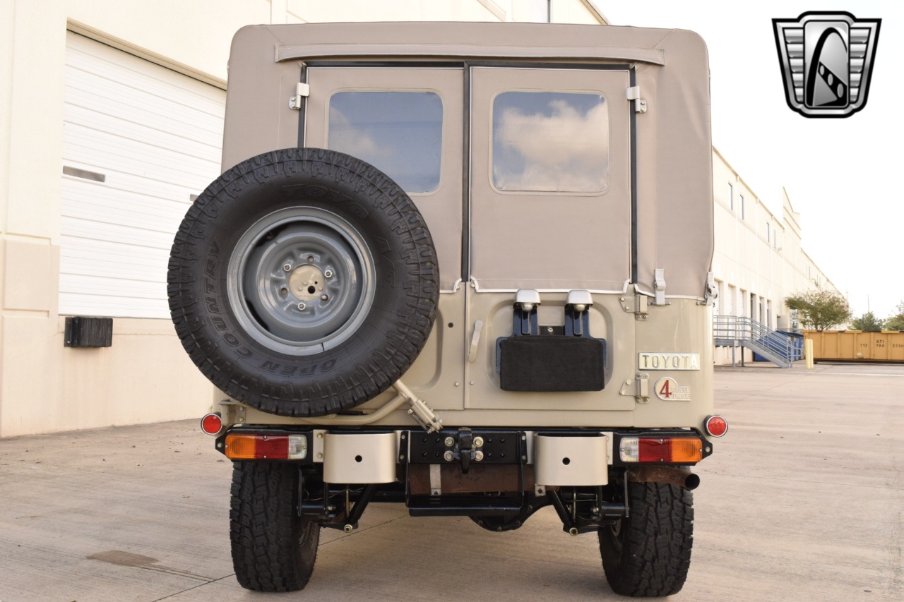1978 Toyota FJ Cruiser 38