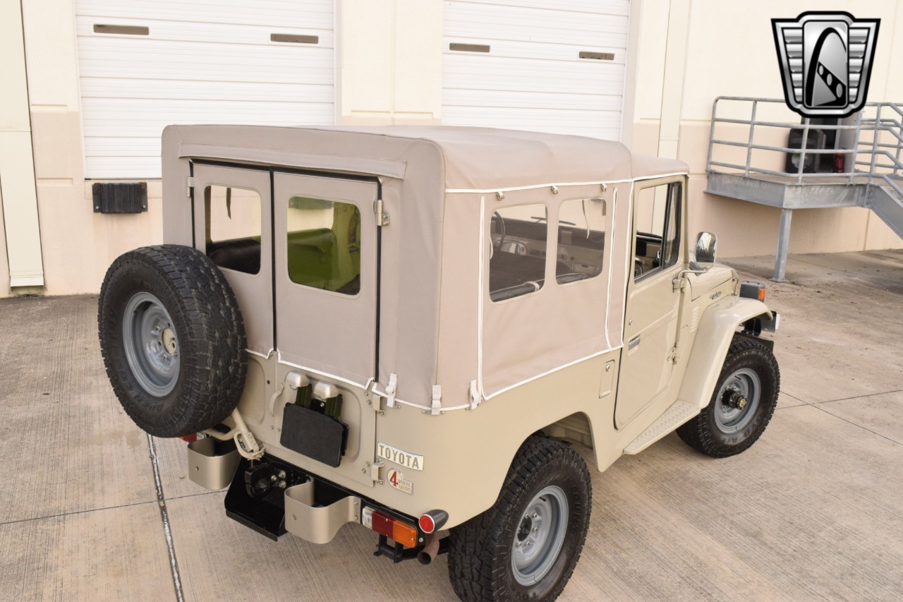 1978 Toyota FJ Cruiser 39