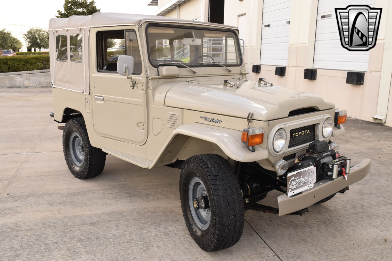 1978 Toyota FJ Cruiser 44
