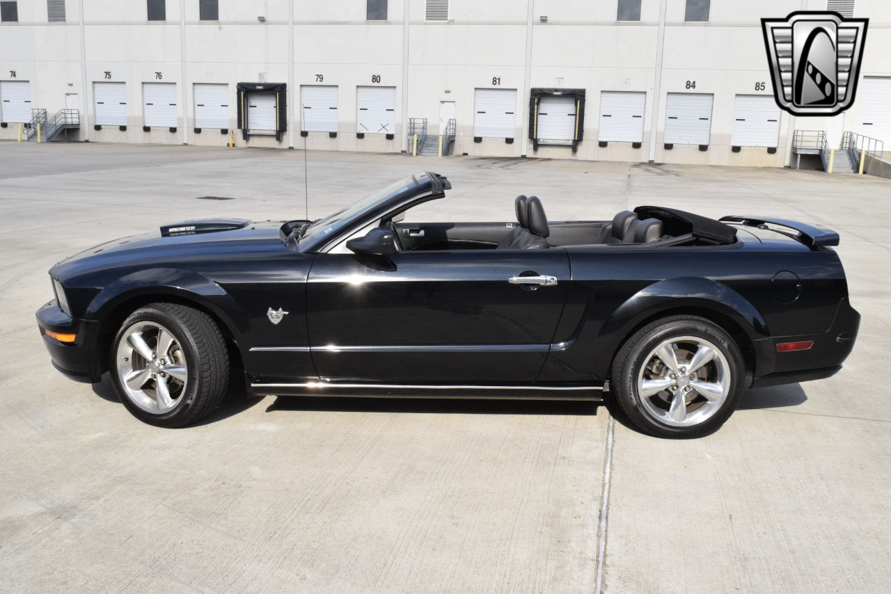 2009 Ford Mustang 24