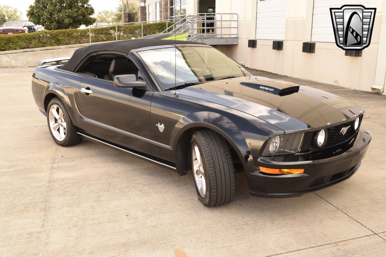 2009 Ford Mustang 45