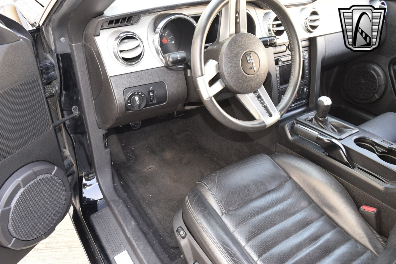 2009 Ford Mustang 97