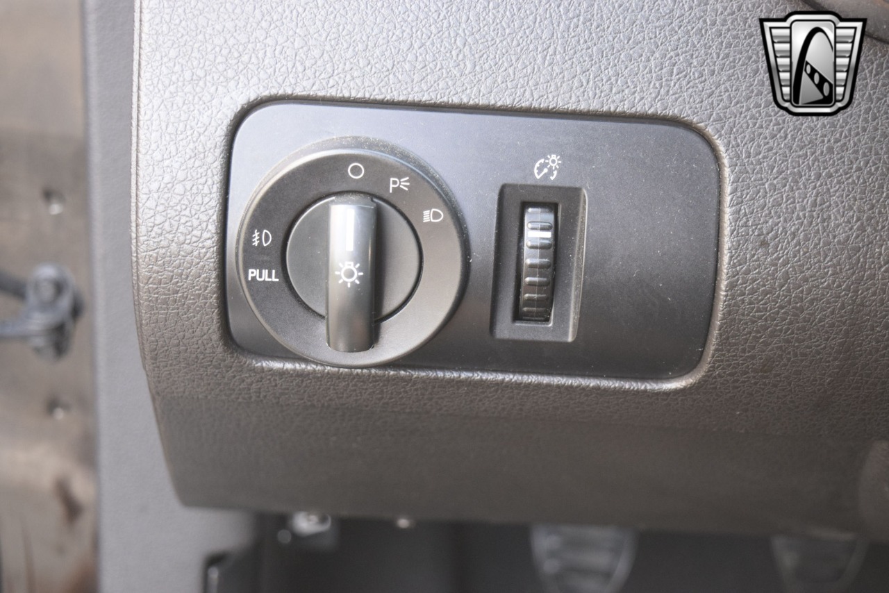 2009 Ford Mustang 21