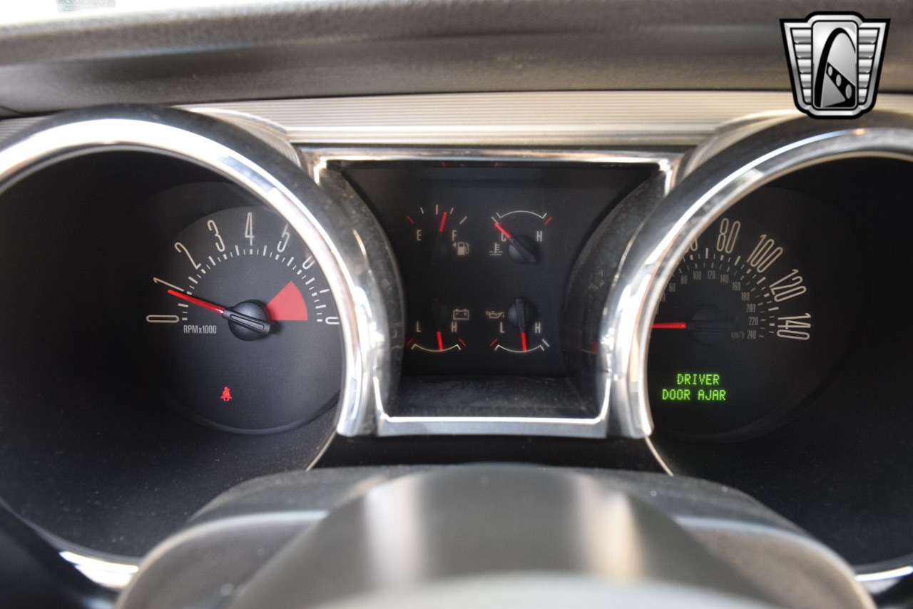 2009 Ford Mustang 98