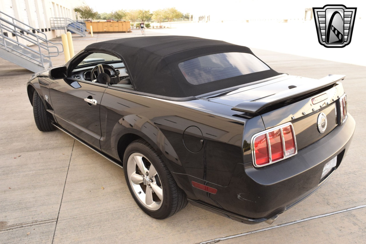 2009 Ford Mustang 59