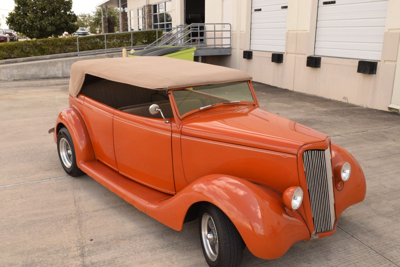 1935 Ford Phaeton 53