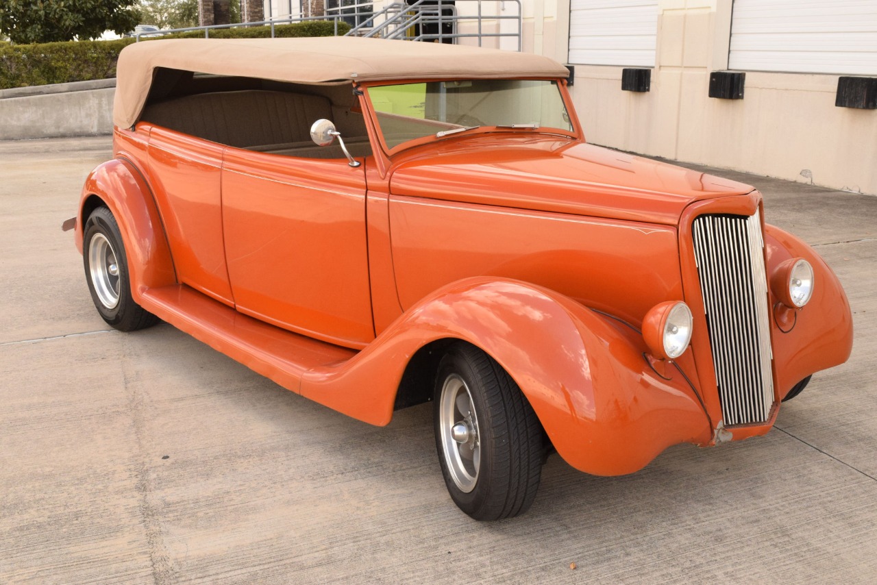 1935 Ford Phaeton 54