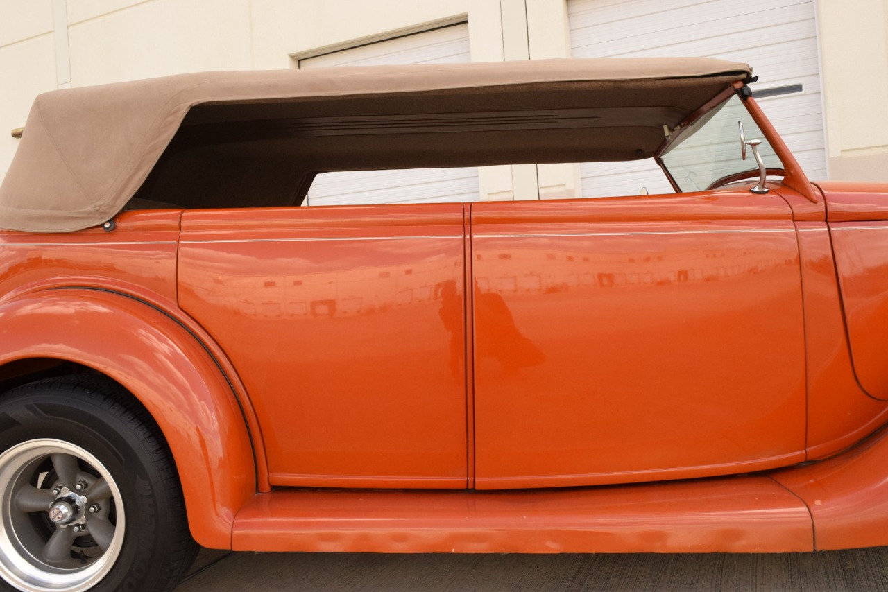 1935 Ford Phaeton 75