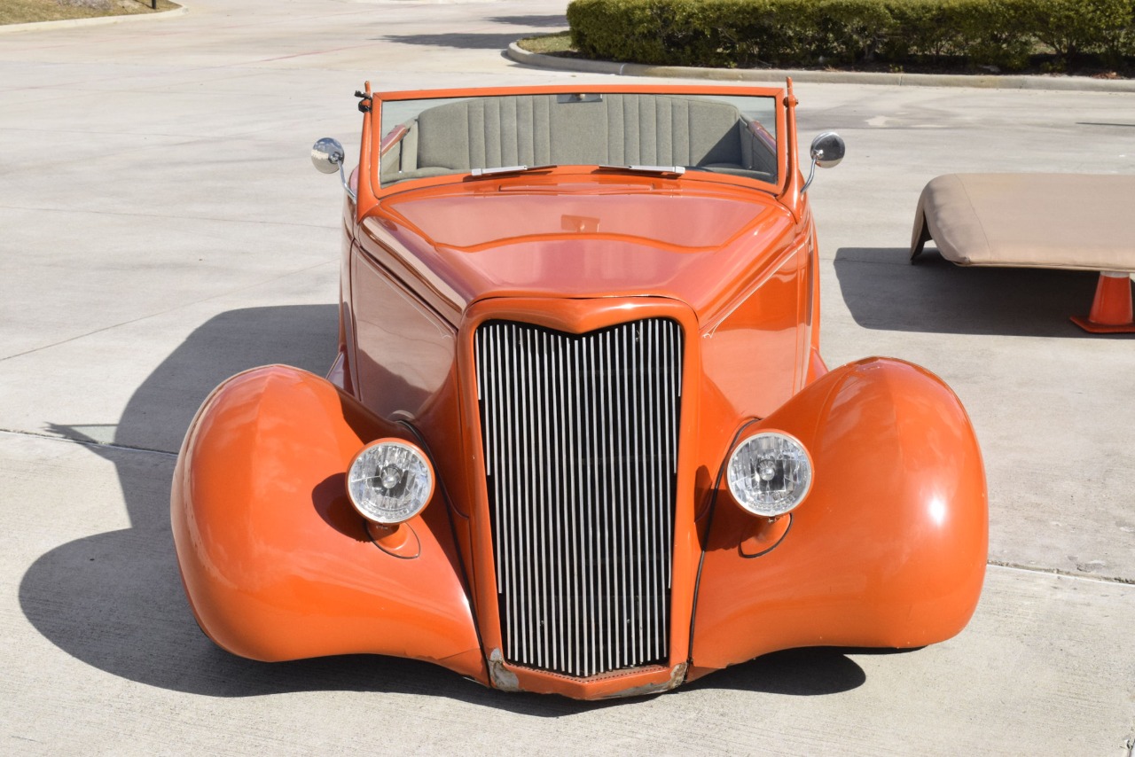 1935 Ford Phaeton 36