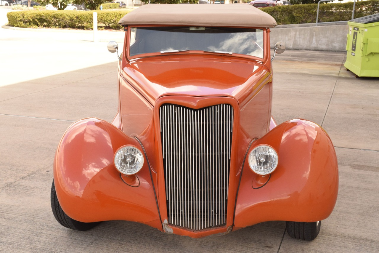 1935 Ford Phaeton 56