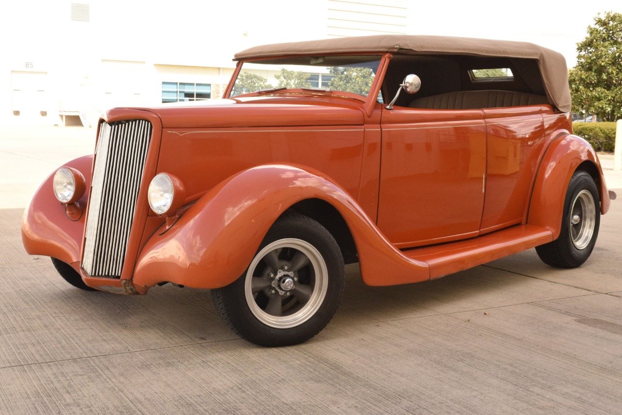 1935 Ford Phaeton 60