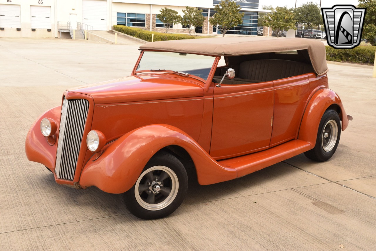 1935 Ford Phaeton 40