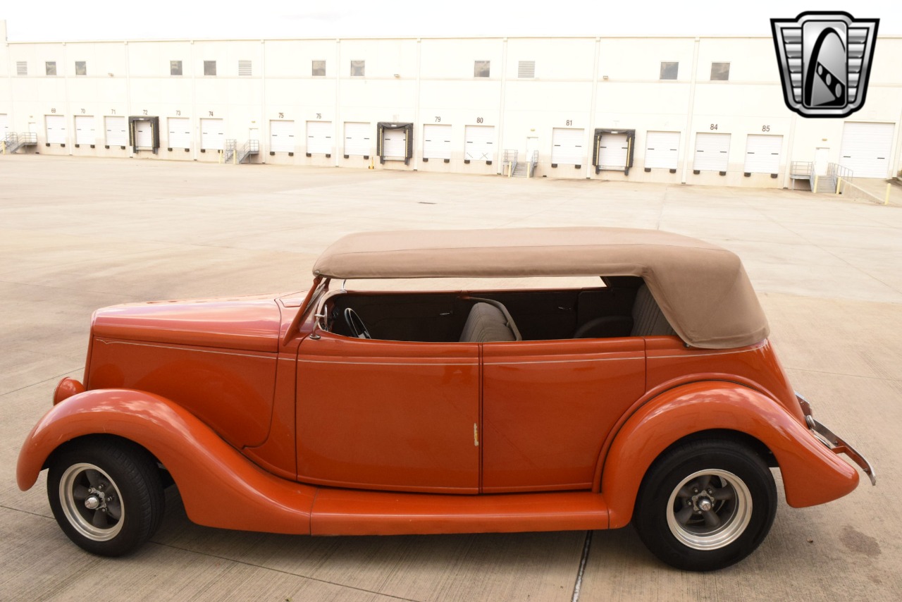1935 Ford Phaeton 41