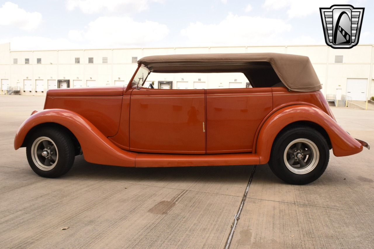 1935 Ford Phaeton 5