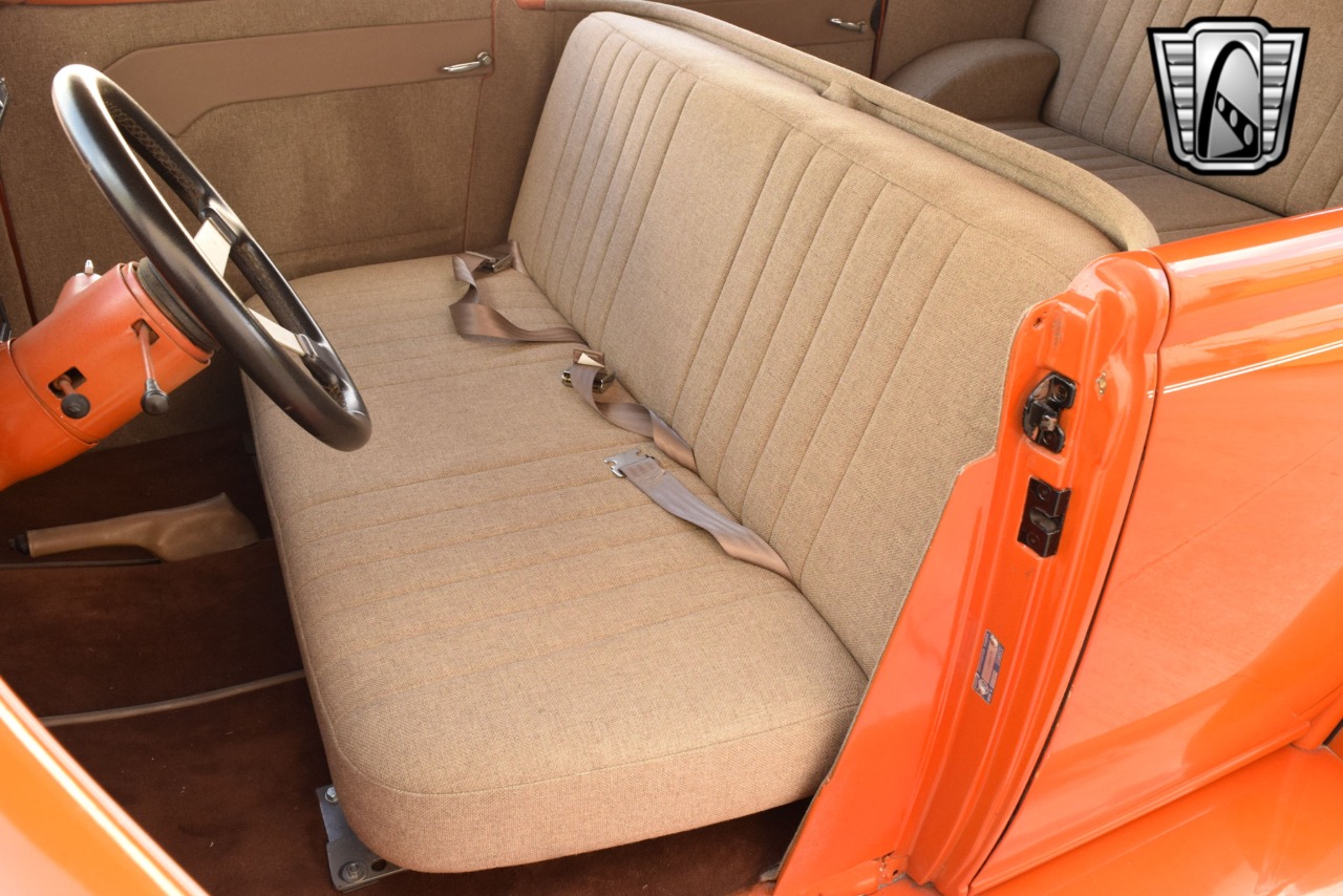 1935 Ford Phaeton 27