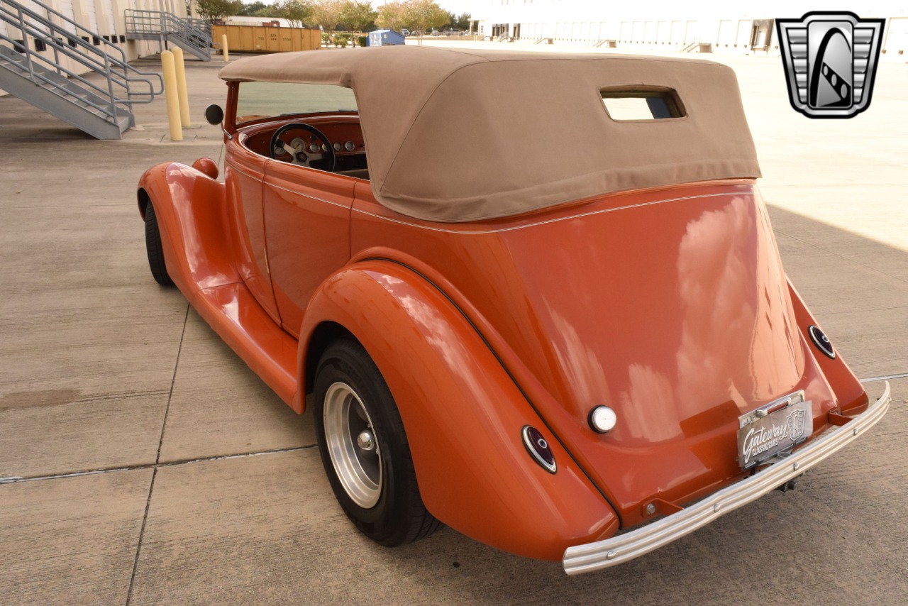 1935 Ford Phaeton 12