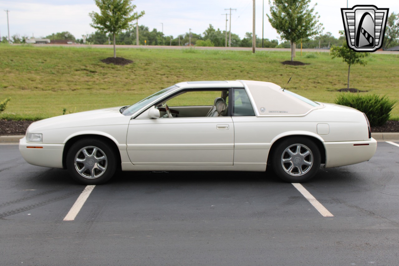 2002 Cadillac Eldorado 2