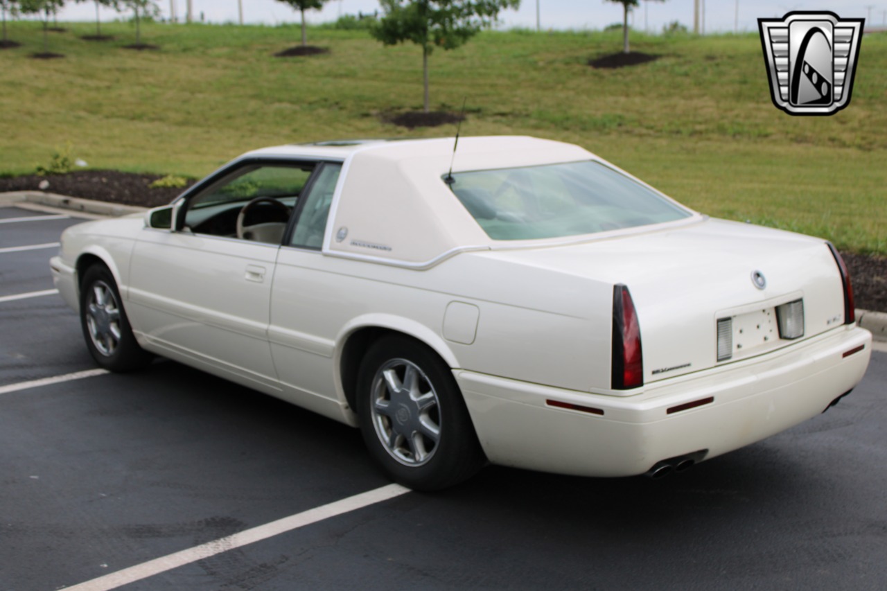 2002 Cadillac Eldorado 3