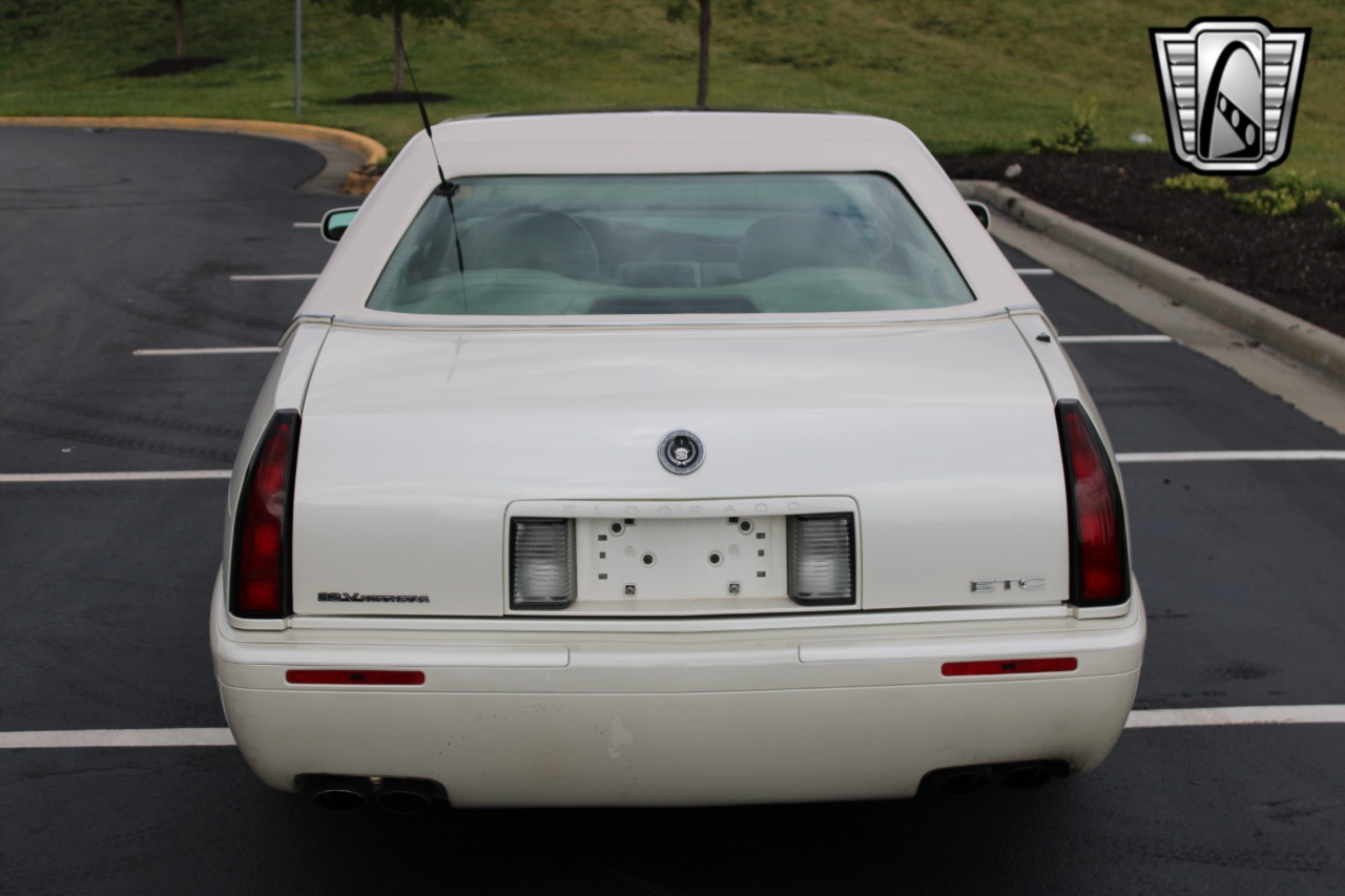2002 Cadillac Eldorado 4
