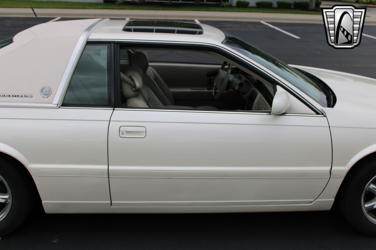 2002 Cadillac Eldorado 54