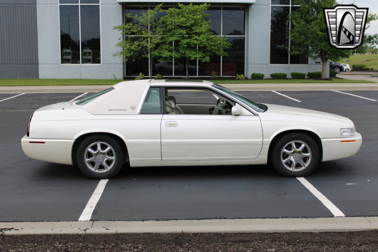 2002 Cadillac Eldorado 6