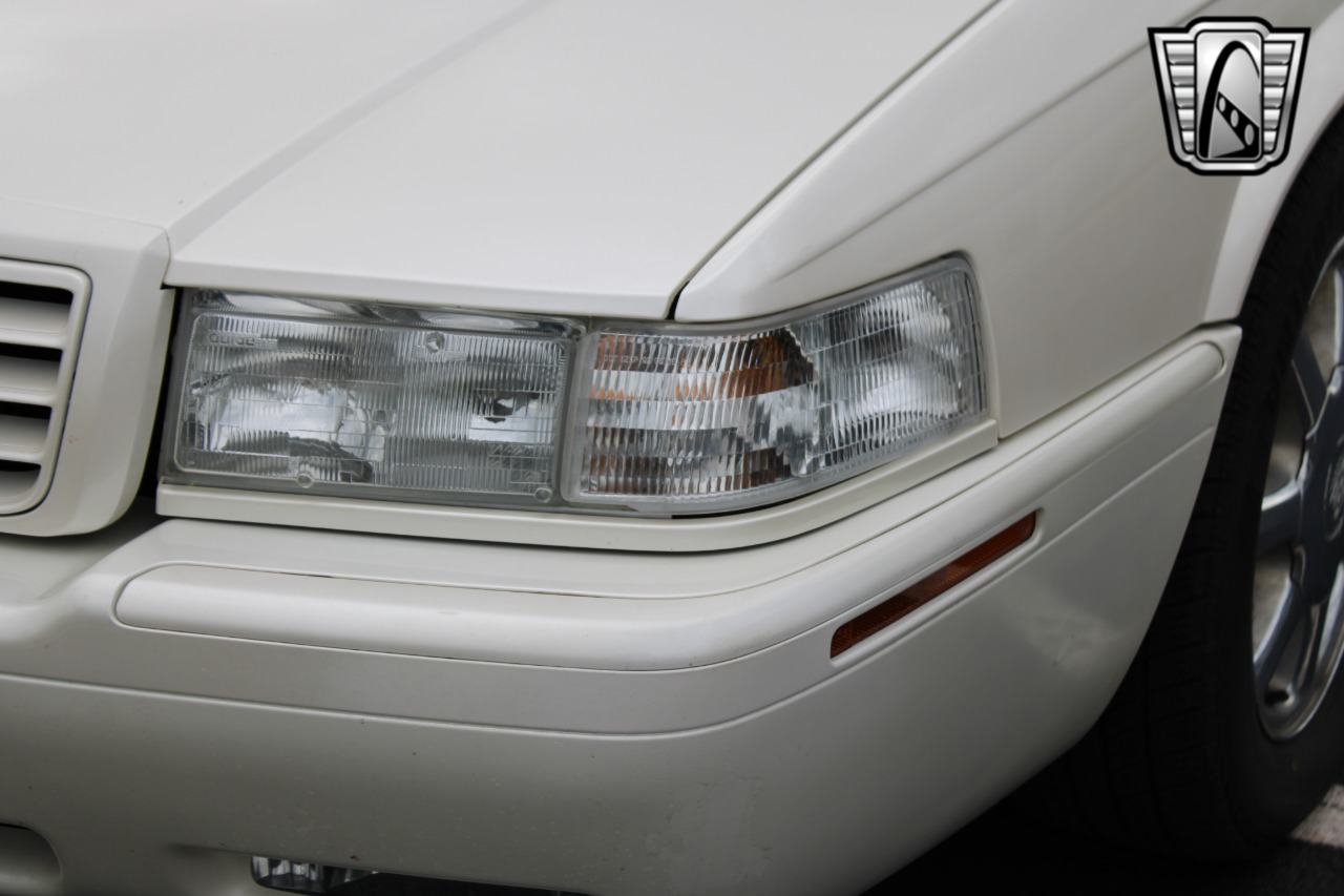 2002 Cadillac Eldorado 9