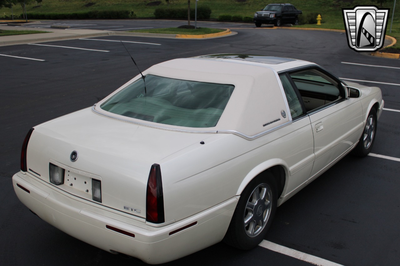 2002 Cadillac Eldorado 36