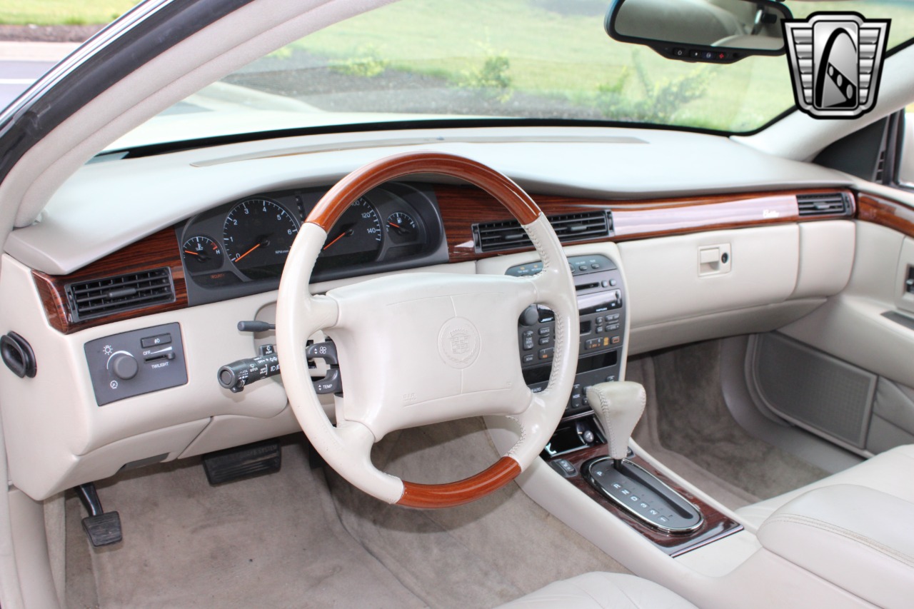 2002 Cadillac Eldorado 18