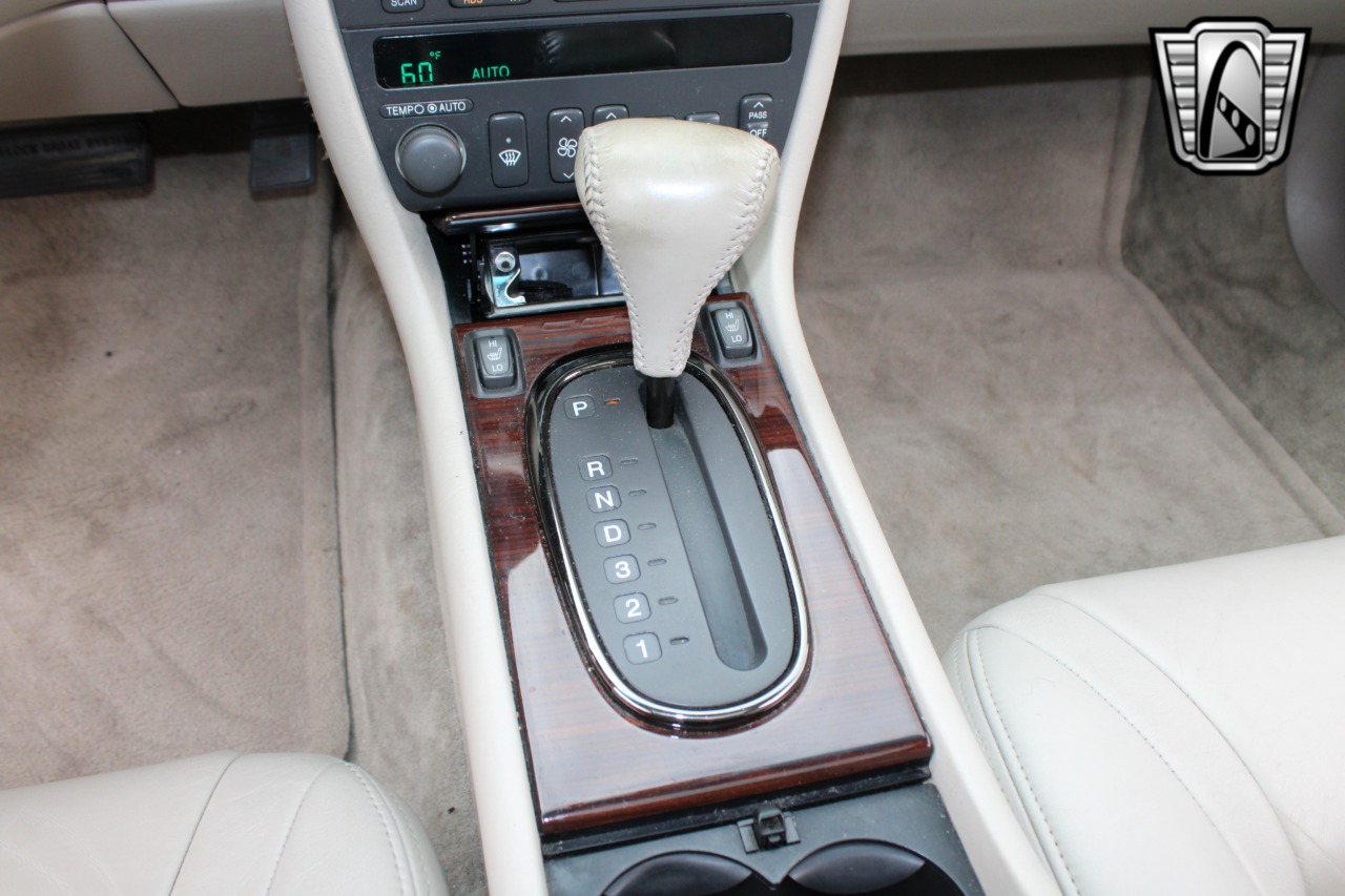2002 Cadillac Eldorado 82