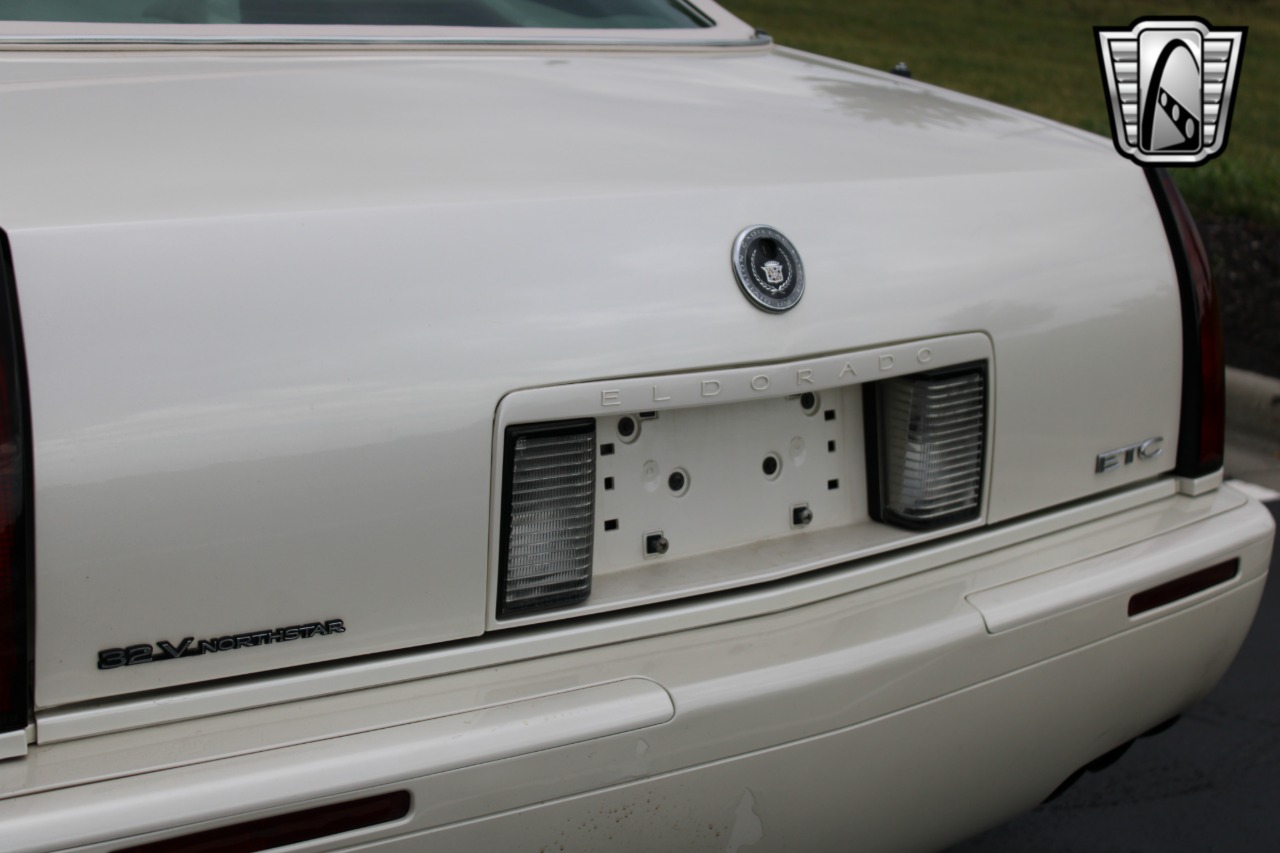 2002 Cadillac Eldorado 83