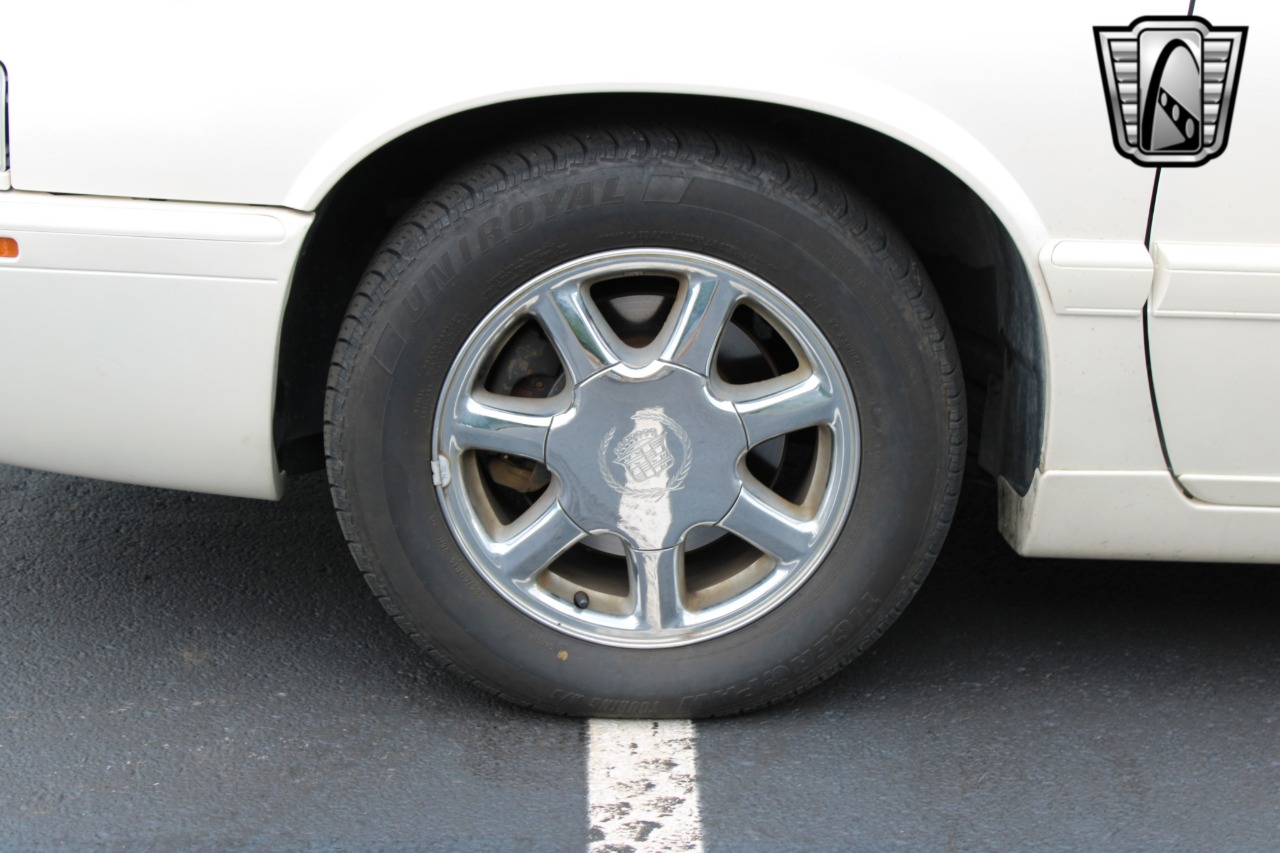 2002 Cadillac Eldorado 29