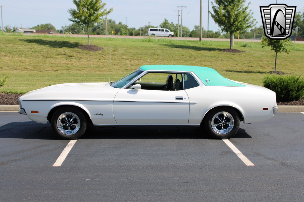 1972 Ford Mustang 2