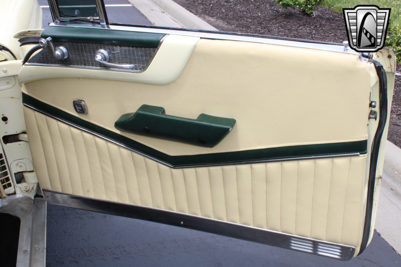 1956 Cadillac DeVille 23