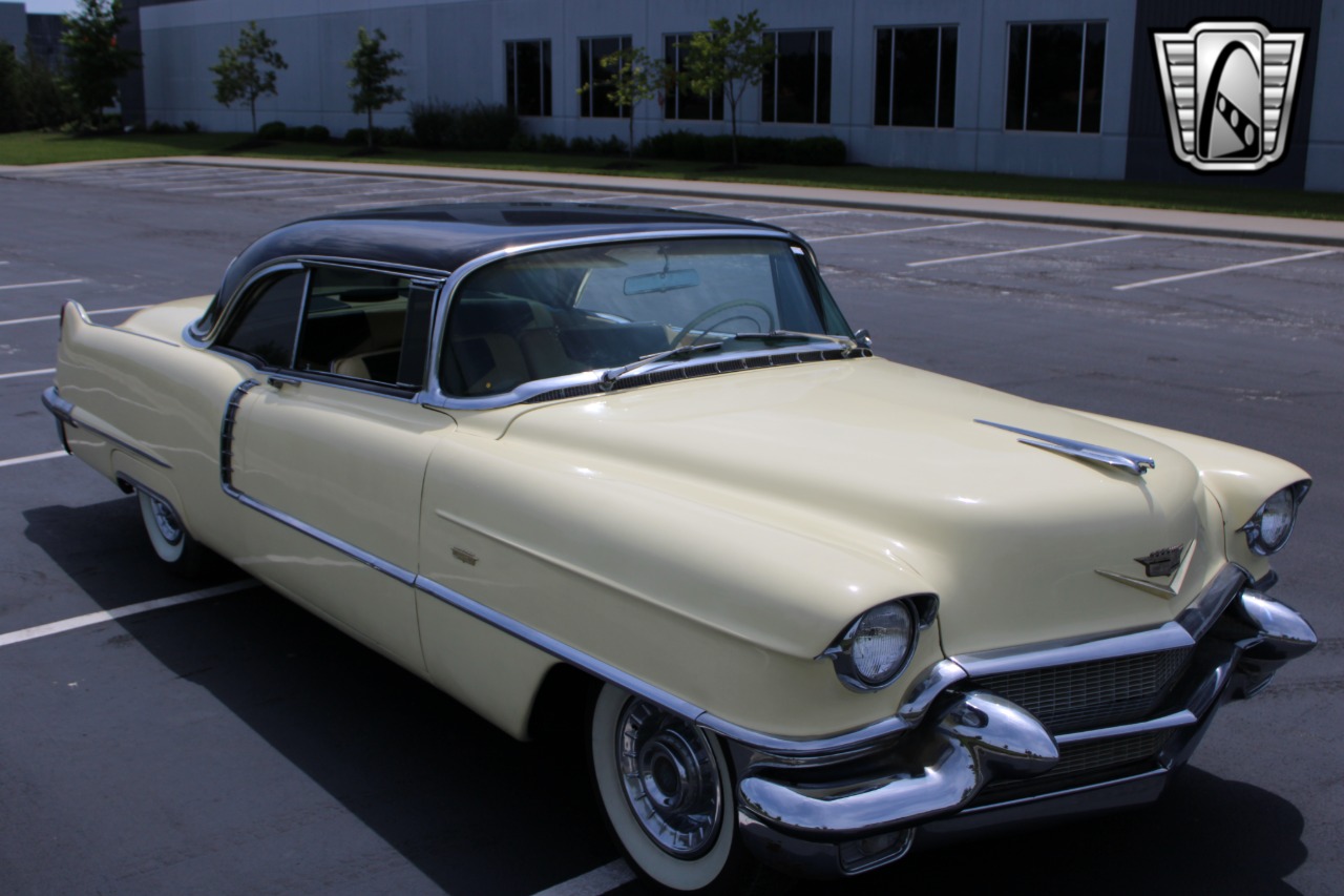 1956 Cadillac DeVille 38