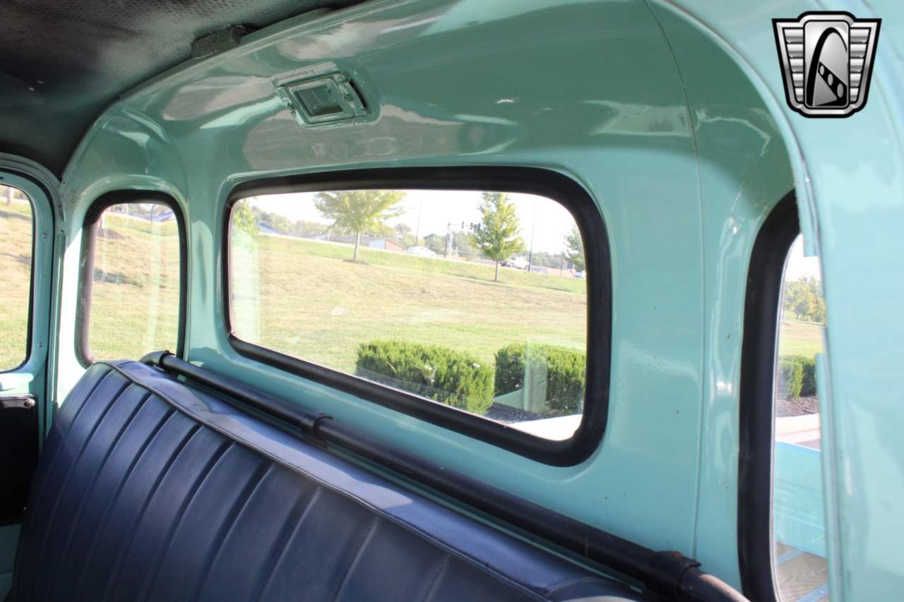 1953 Chevrolet 3100 5 Window 23