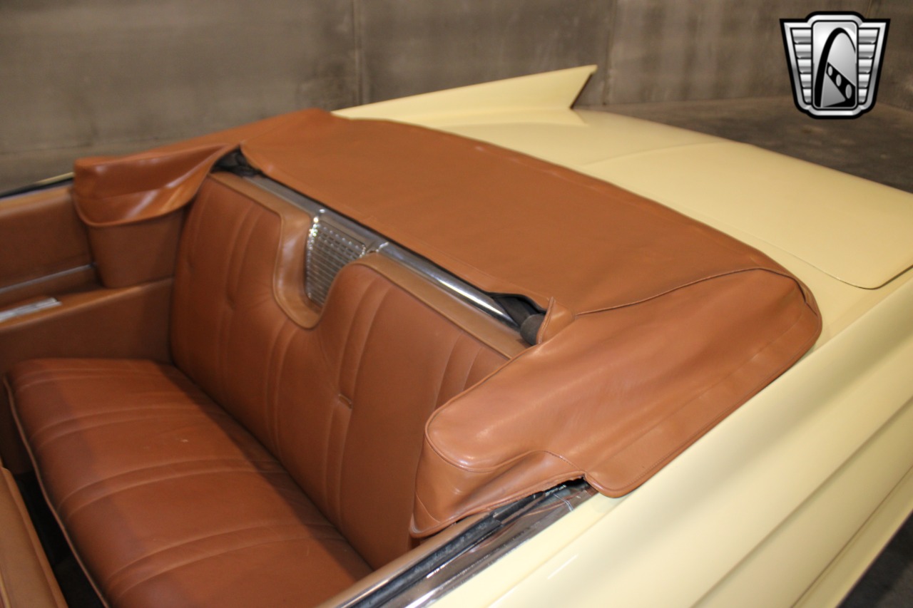 1962 Cadillac Series 62 14