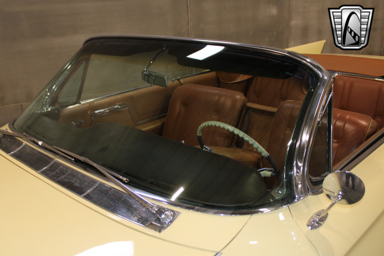 1962 Cadillac Series 62 15