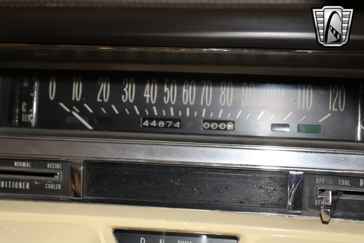 1962 Cadillac Series 62 20