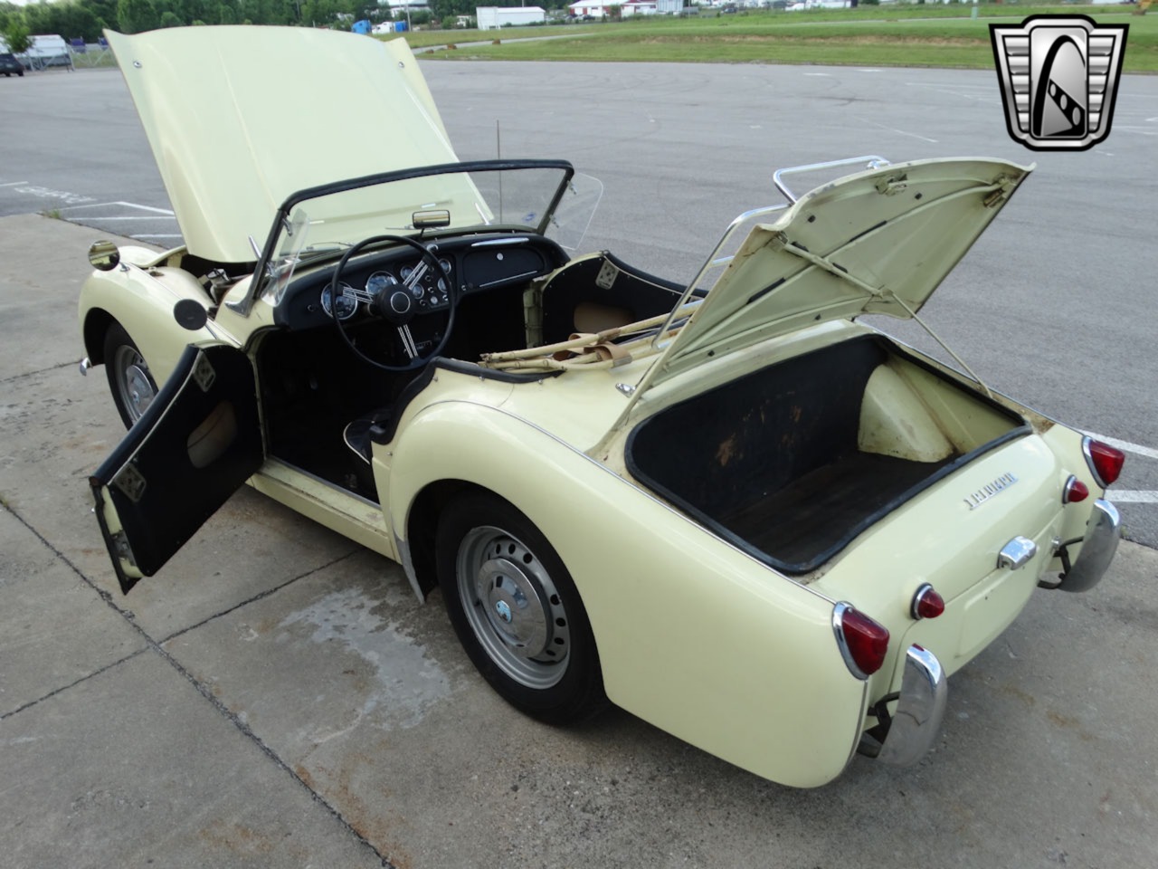 1961 Triumph TR3 69