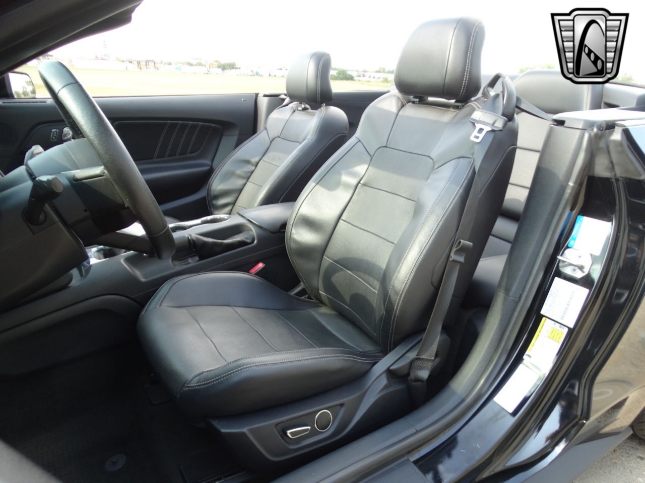 2015 Ford Mustang 23