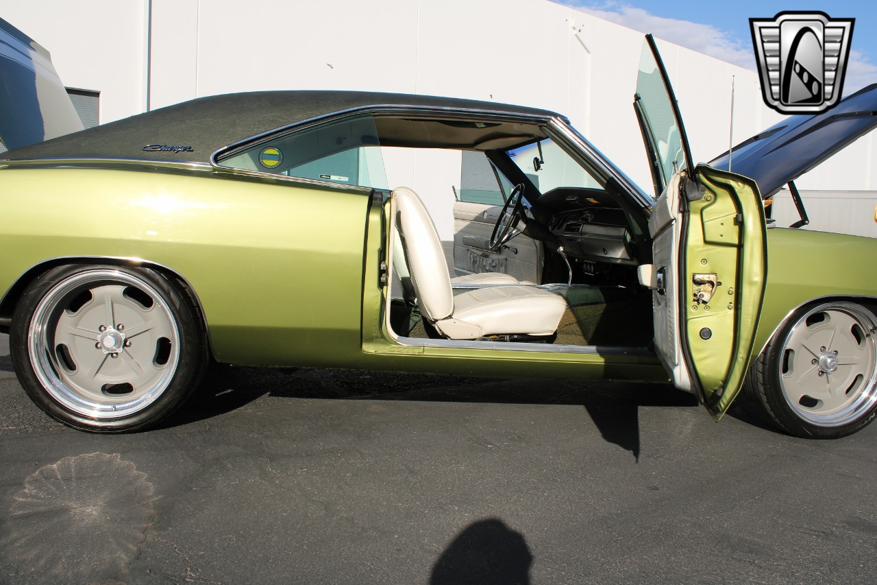 1968 Dodge Charger 73