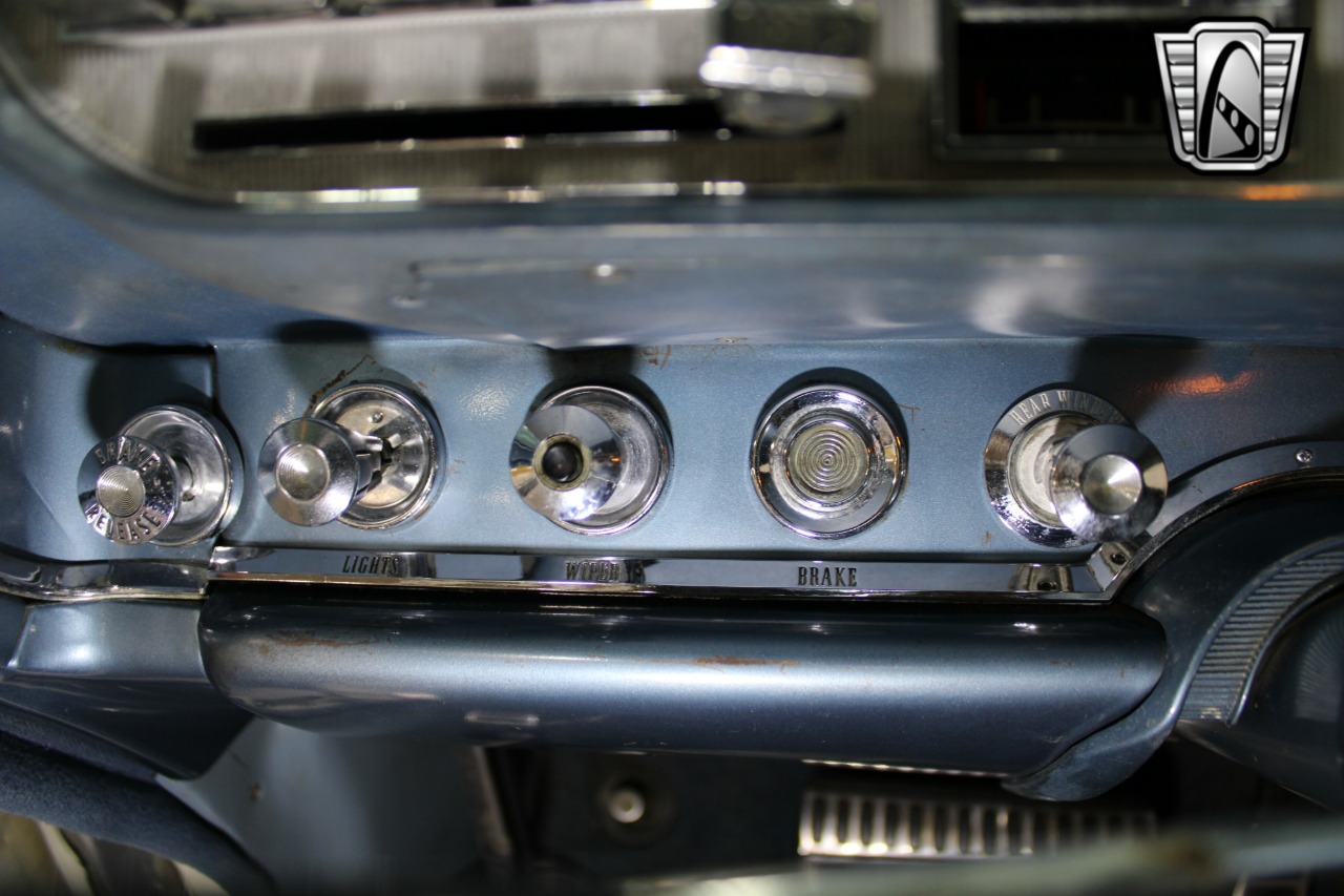 1964 Dodge 880 23