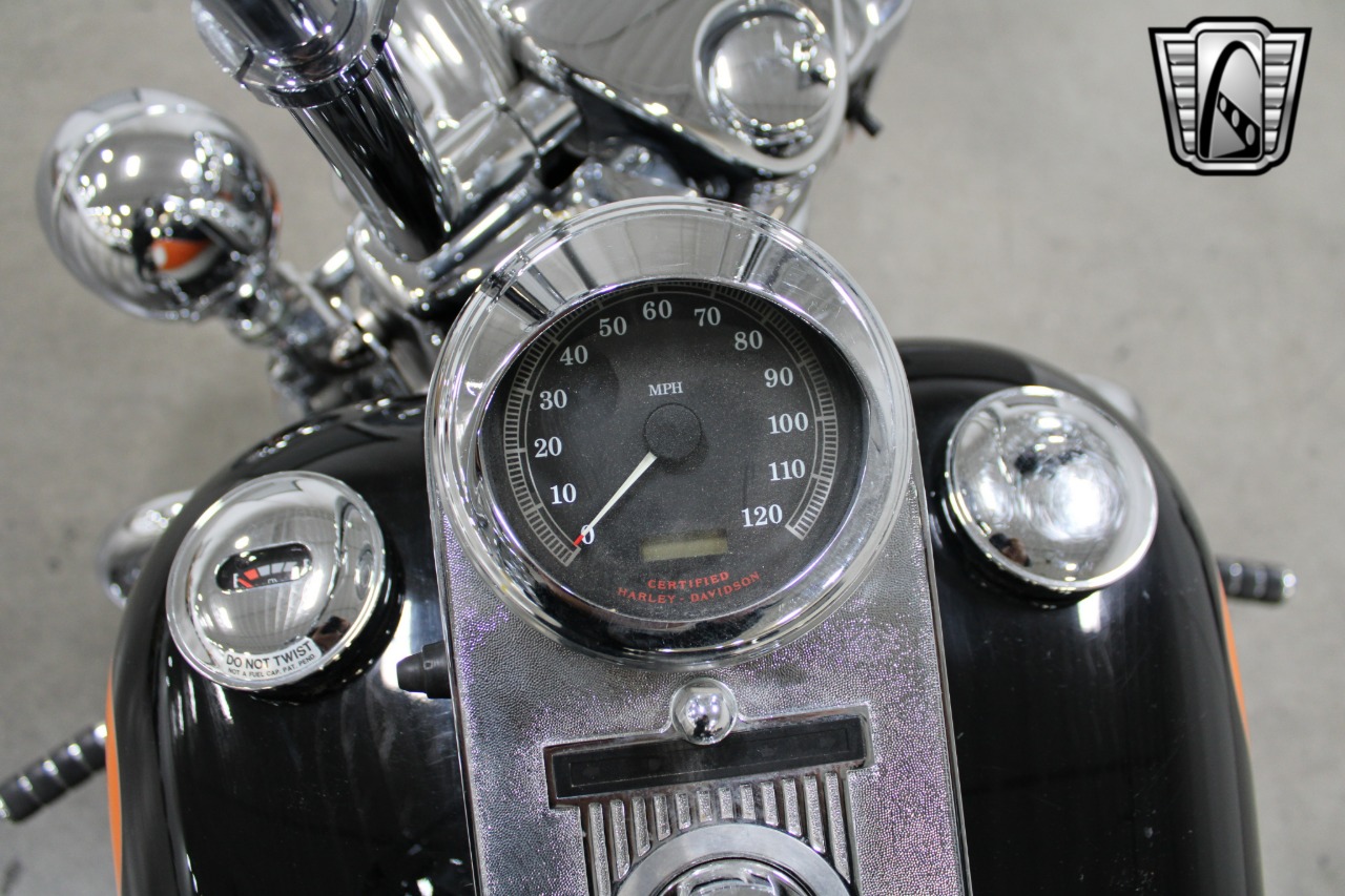 2000 HD FLHRCI / Road King Classic 15