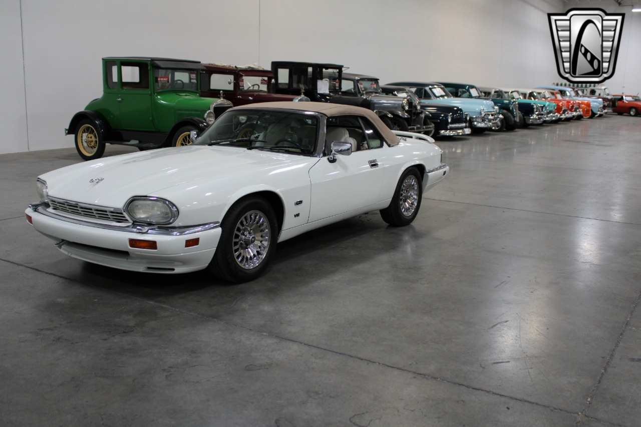 1995 Jaguar XJS 32