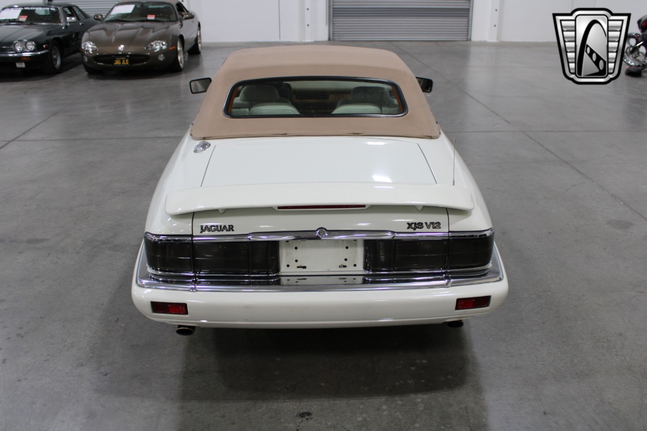 1995 Jaguar XJS 39