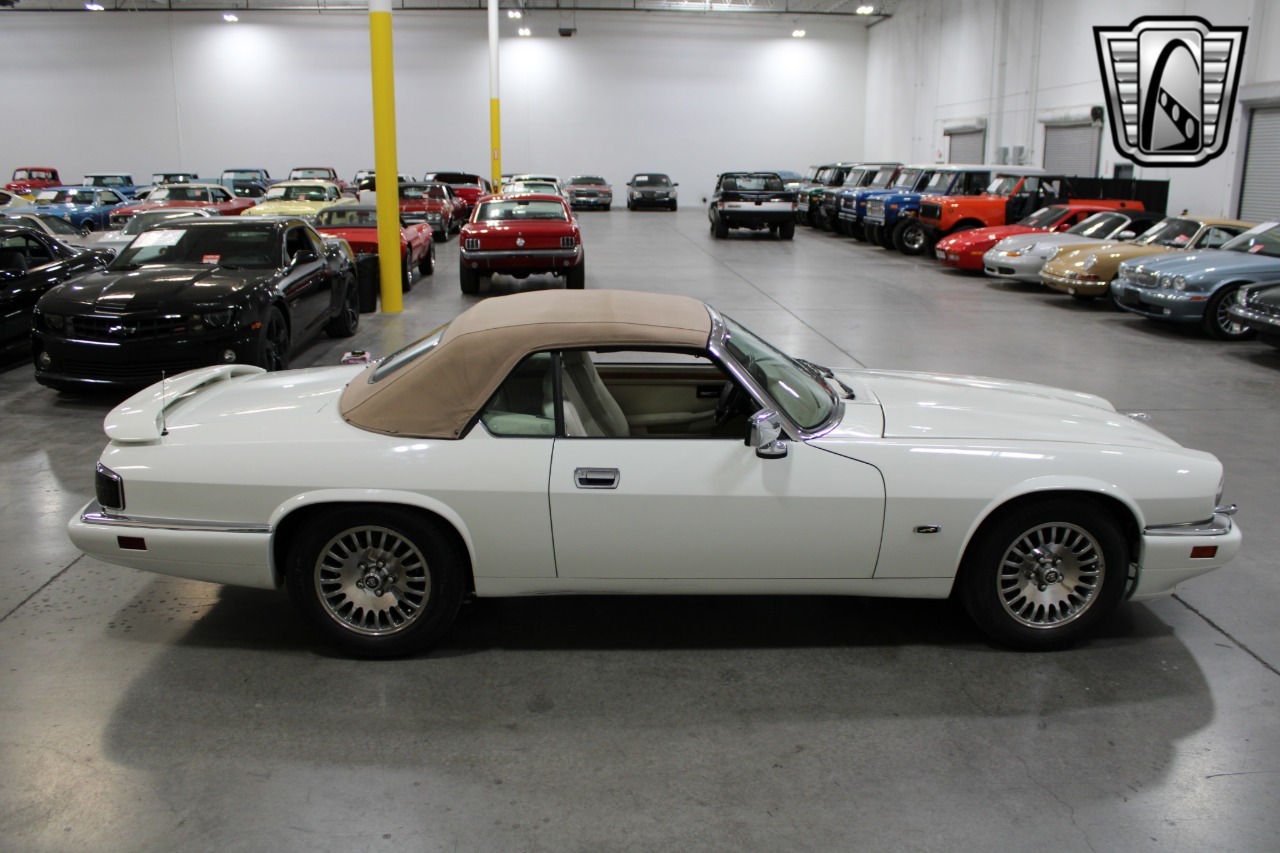 1995 Jaguar XJS 41