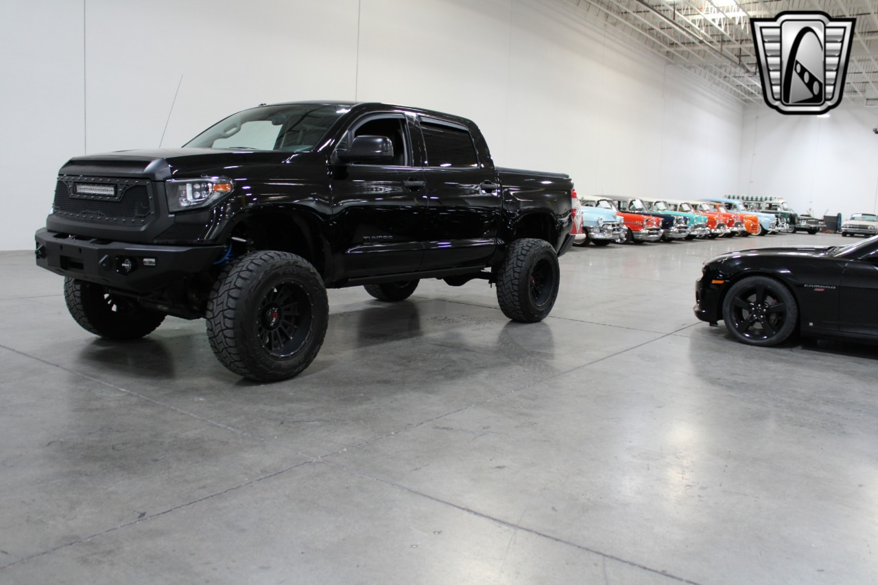 2014 Toyota Tundra 32
