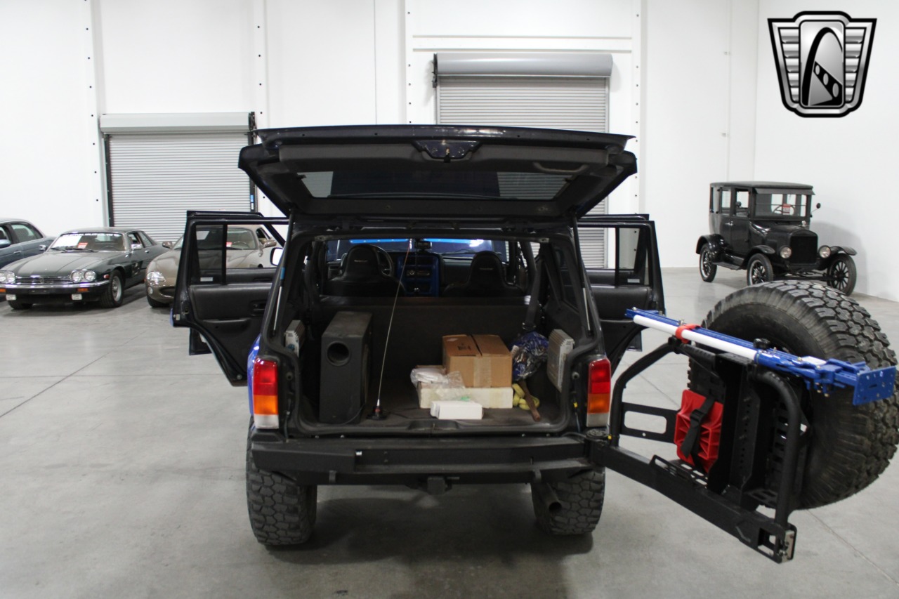 1999 Jeep Cherokee 8